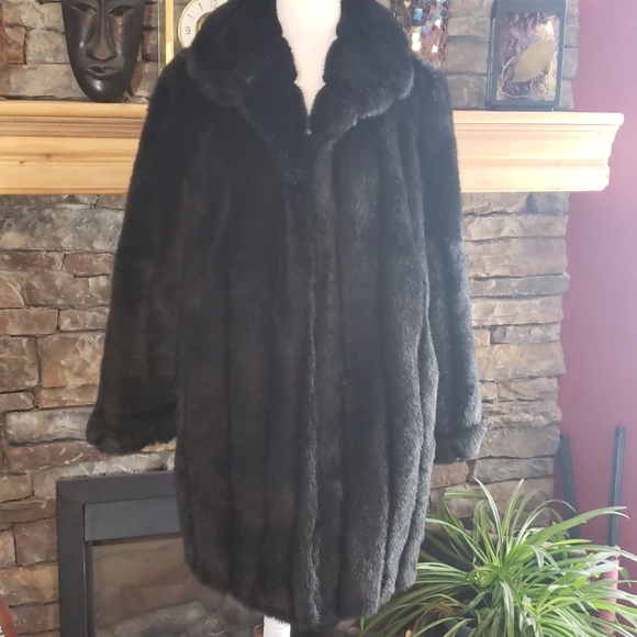 dennis basso Jackets & Blazers - ⚡SALE⚡STUNNING  FAUX FUR WARM COAT SZ 1X
